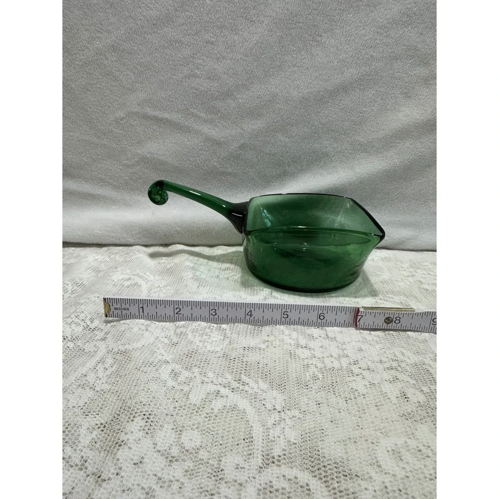 Vintage Emerald Green‎ Glass Pot with Handle Foraging Serving Kitchenware